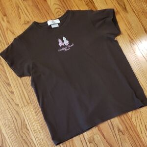 Brown Short-Sleeve Tee Embroidered With Resort Beach Chair Pastel Accent Size: M